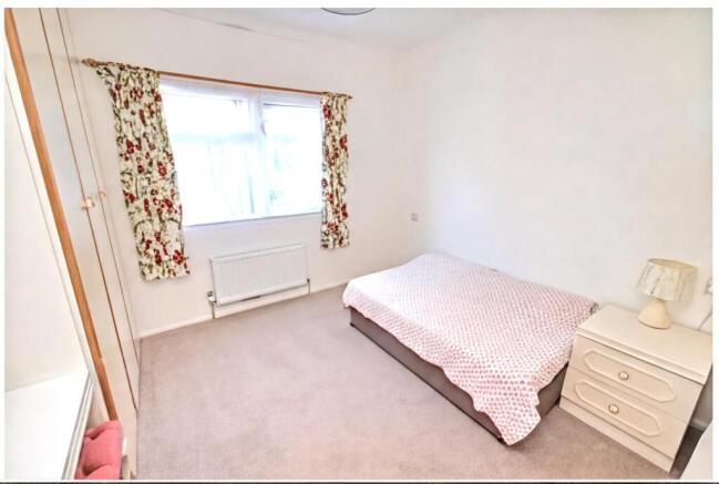 2 bed Park Home for sale Image 8