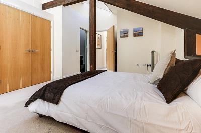 Bed 1 (b).JPG