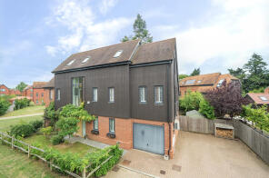1, Elderflower Walk, Godalming GU7 1NF