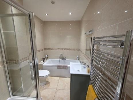 2 bed Flat for sale Image 10