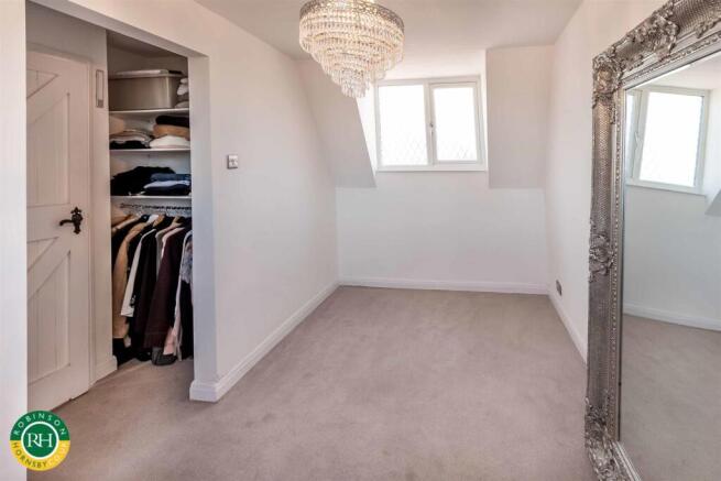 3 bed House for sale Image 12