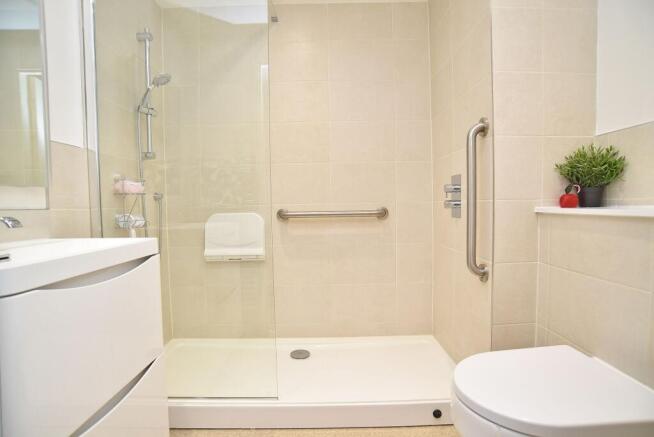 1 bed Retirement Property for sale Image 5