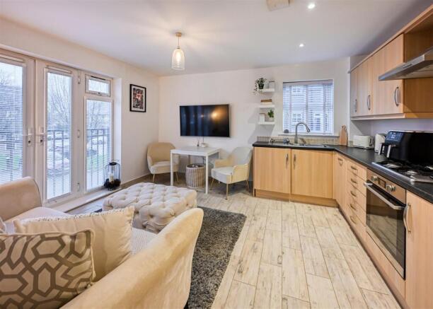 3 Dunstanville Court-08.jpg