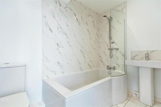 Bath/Shower Room