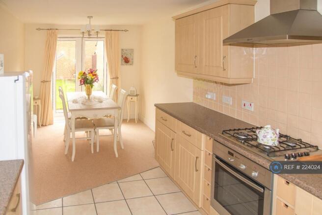 Kitchen/Dining Room