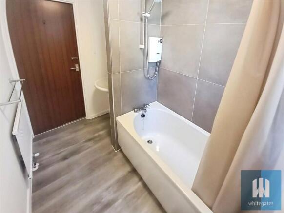 2 bed Apartment to rent Image 6