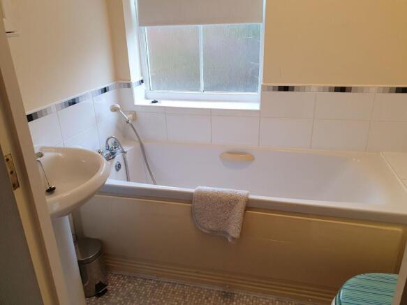 Family Bathroom.jpg