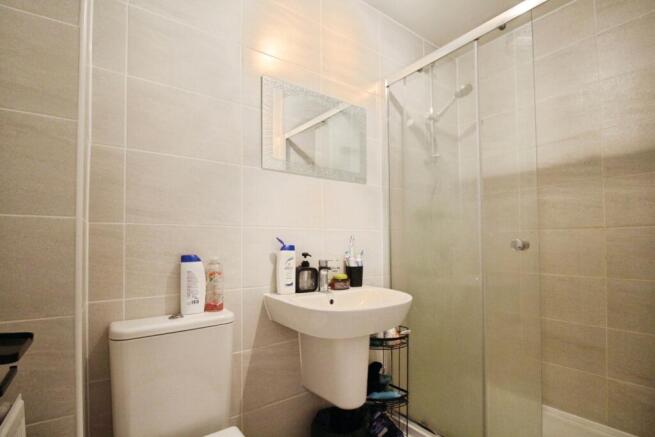 3 bed Town House for sale Image 7