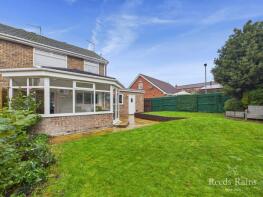 12, Glen Almond, Hull HU11 4BX