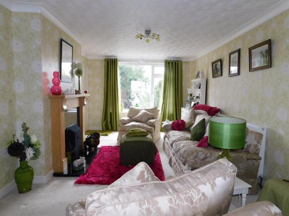 lounge 1