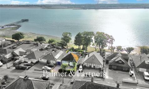 Estuary Road, Shotley Gate, Suffolk, IP9