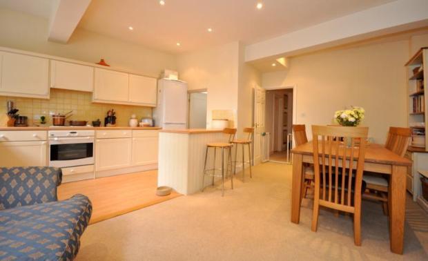 Kitchen/Breakfast Rm