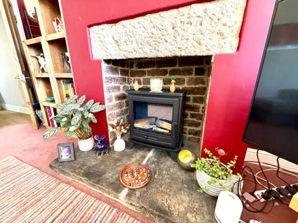 3 bed Semi-Detached for sale Image 7