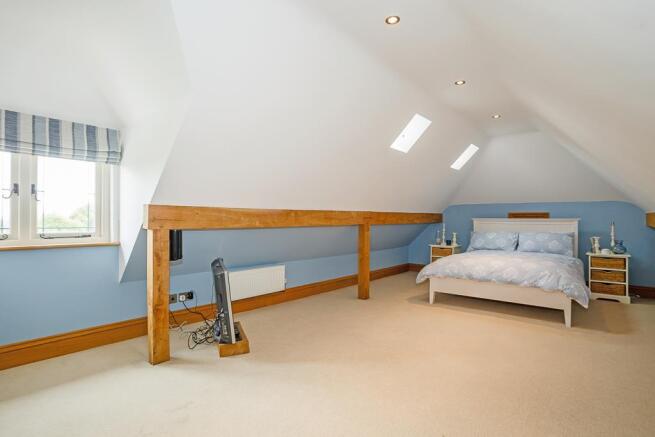 8293214-interior16.jpg
