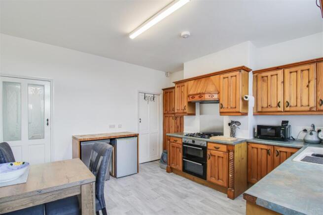 2 bed Semi-Detached for sale Image 4