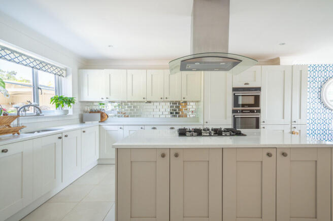6 Shepherd Close-...