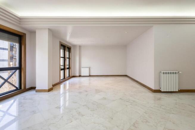 Exclusive Five-Bedroom Apartment in Avenidas Novas