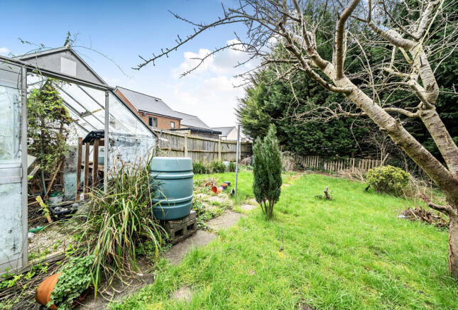 1418711-5-69a9bc7...