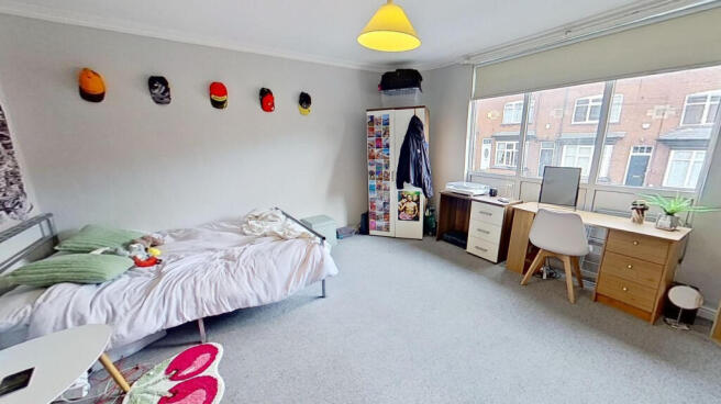 6 bed Terraced to rent Image 6