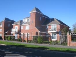11, 88 90 St Nicholas Court, Belle Vue Road, Bournemouth BH6 3EL