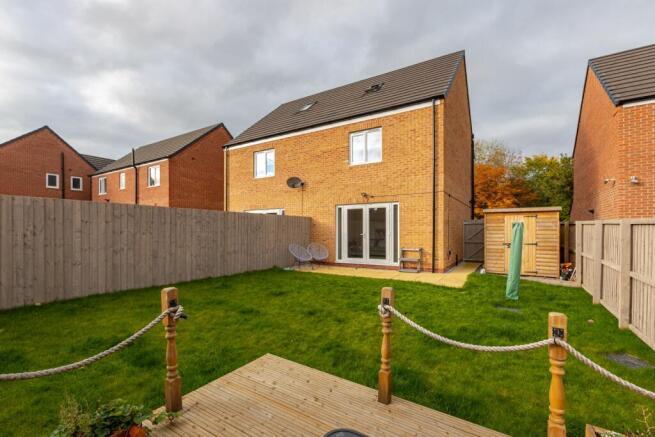 3 bed Semi-Detached for sale Image 9