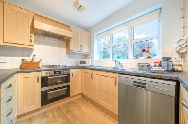 1393558-8-6943e46cc2731