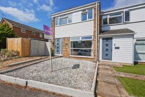 76, Ploughmans Way, Rainham, Gillingham ME8 8LJ
