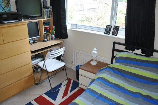 BEDROOM 2