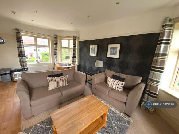 1 bed Flat to rent Image 4