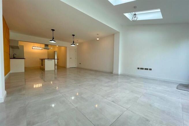 Dining/Family Room