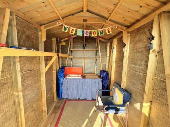 Beach Hut 44 - Interior1.jpg