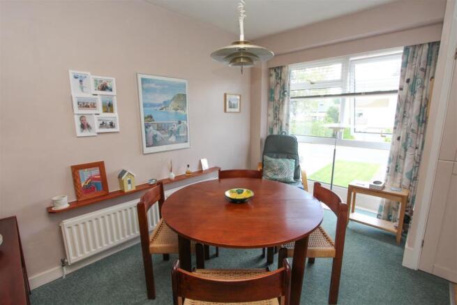 Dining Room.jpg
