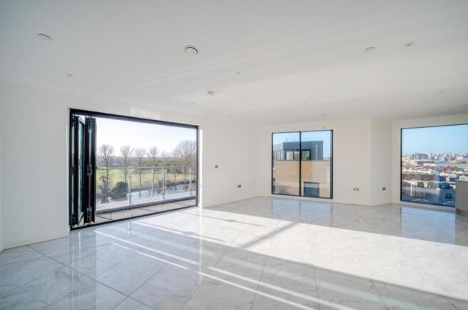 1394562-3-6946ea7399f98