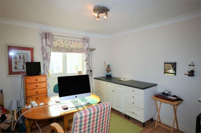 Photo 18