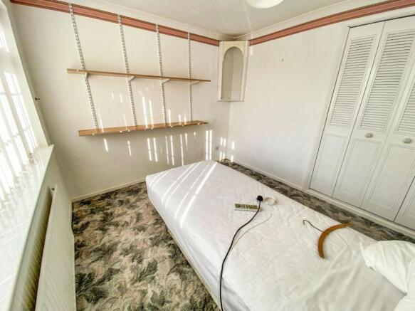 Bed3.JPG