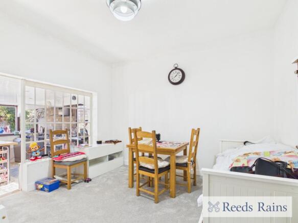 Dunkeld Road, Dagenham, RM8 photo 5