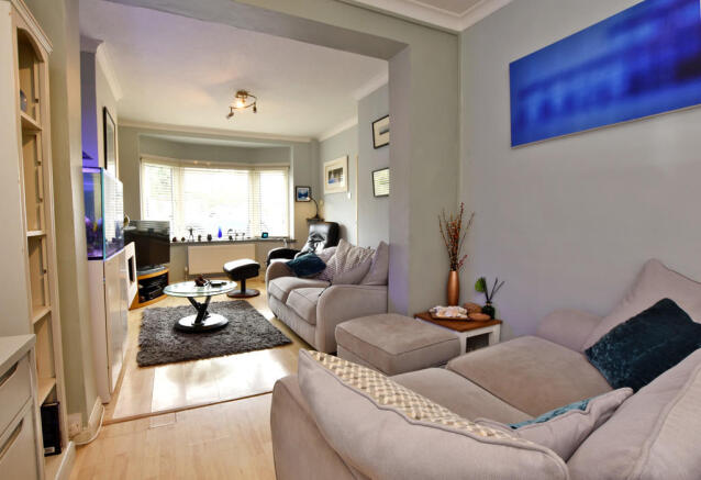 Living Room (2)