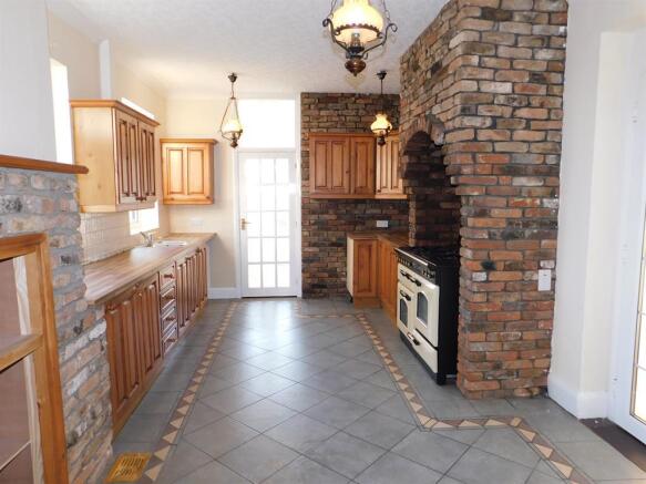 Kitchen 1