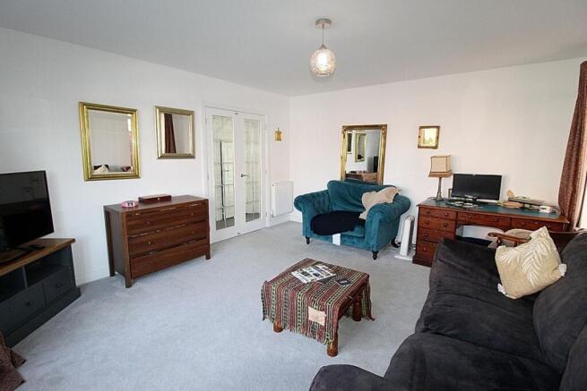 4 bed Detached for sale Image 7