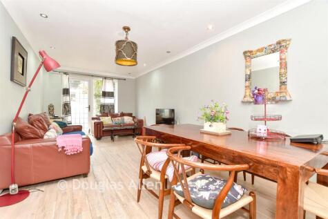 Hind Close, Chigwell, Essex