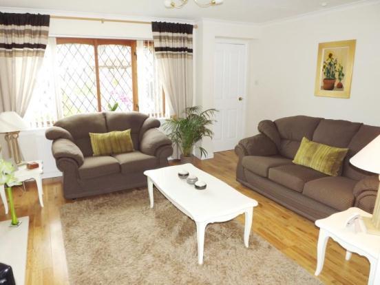 Lounge 1