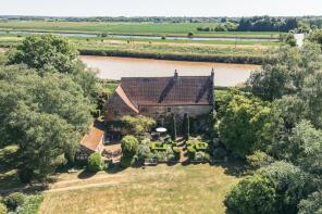 The Priory, Lynn Road, Wiggenhall St. Mary Magdalen, Wiggenhall St Mary Magdalen PE34 3AZ