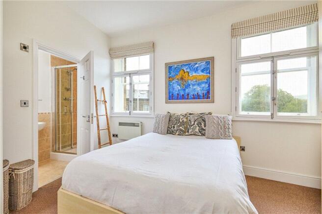 2 bed Apartment for sale Image 8