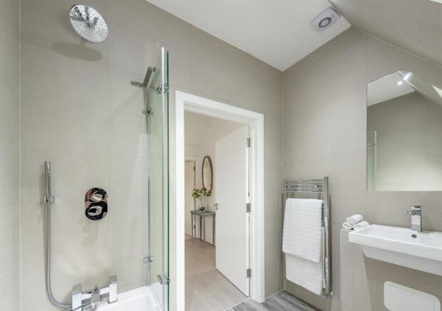 3, 25 Westview Road Low Res - 0007 -_IMM6487 -.jpg