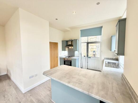 1 bed Apartment for sale Image 5