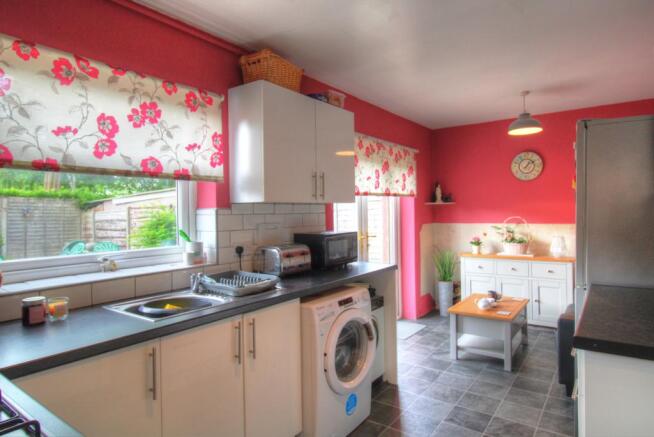 Kitchen Diner 1