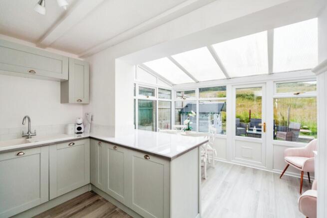 Kitchen/Conservatory