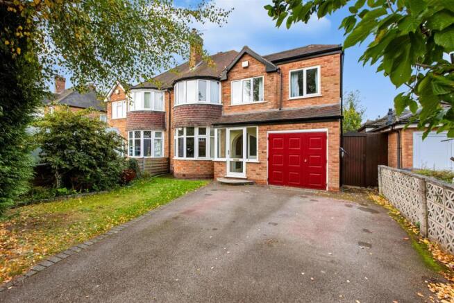 11 Netherwood Close 1.jpg