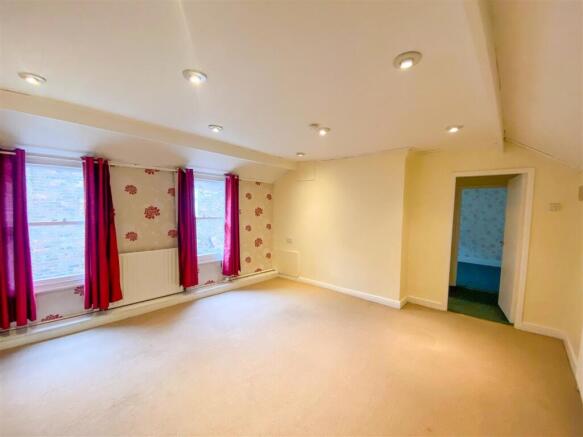 1 bed Flat to rent Image 4