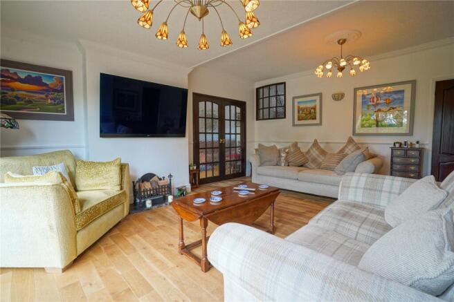 4 bed Detached for sale Image 7